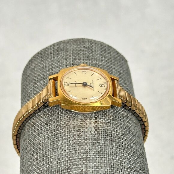 VTG Timex Watch Womens 21mm Square Manual Wind Gold Tone Expansion Band Working - Picture 2 of 12